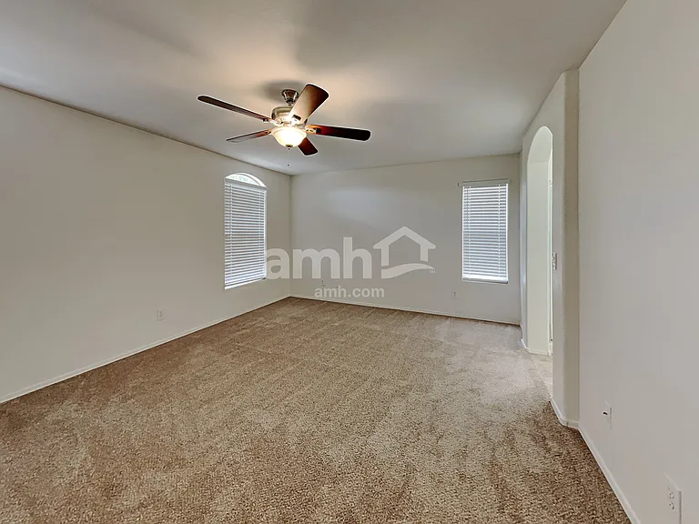 12810 W Roanoke Ave — Photo 9