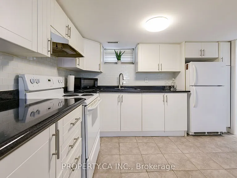 17 Park St — Photo 12