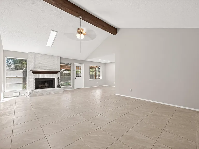 927 Comstock Springs Dr — Photo 37