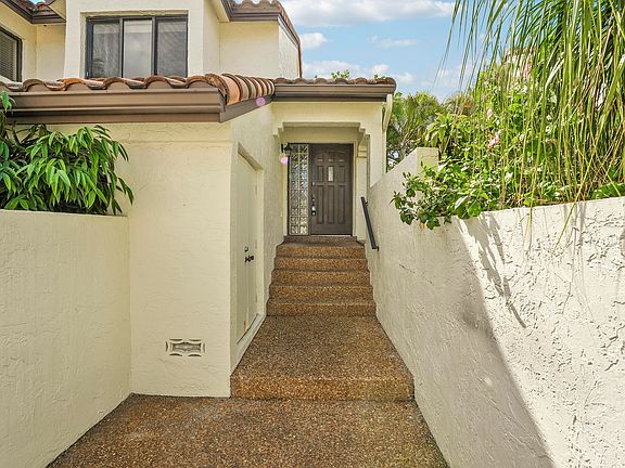 3rd image of 7902 Seville Place #1604