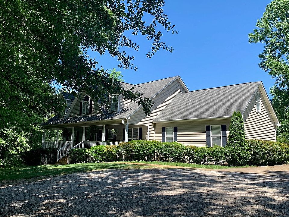 2nd image of 122 Robertson Rd