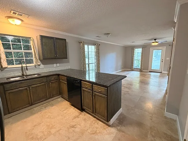 26 Porpoise St — Photo 3