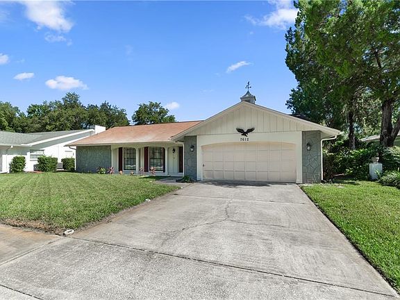 5th image of 7612 Fairlawn Dr