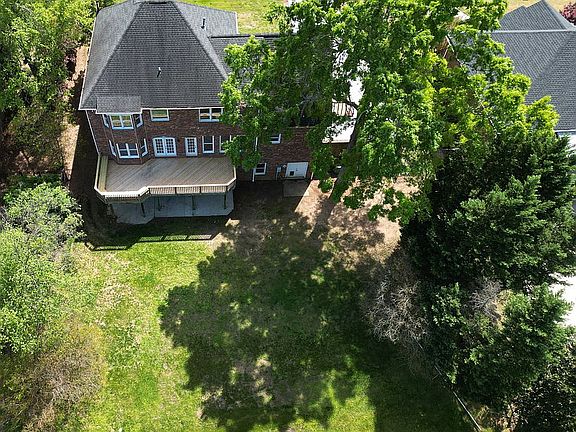 3rd image of 351 Gringley Hill Rd