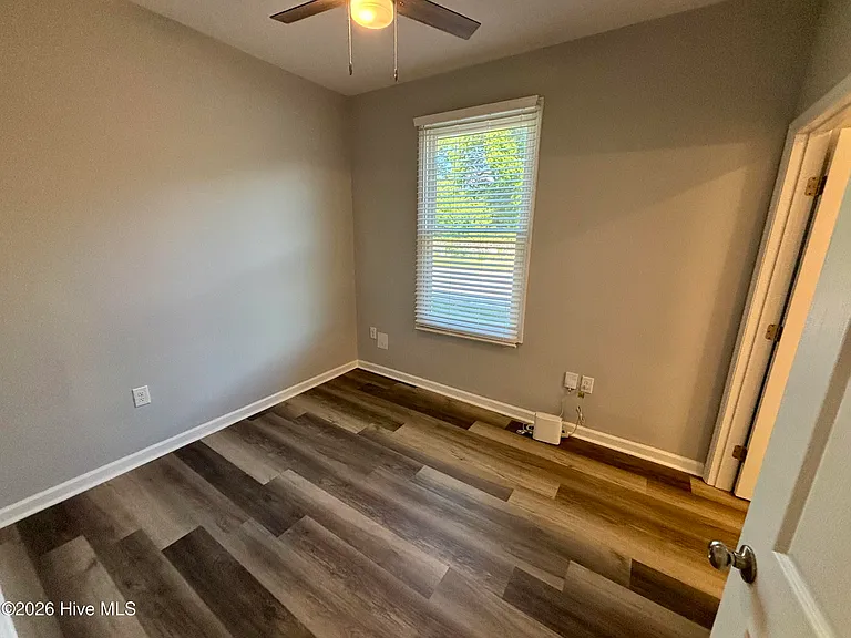 112 Telfair St #B — Photo 10