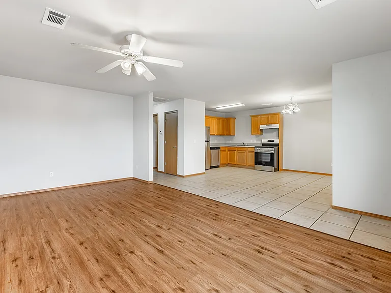 417 E Southern Trace Dr — Photo 7