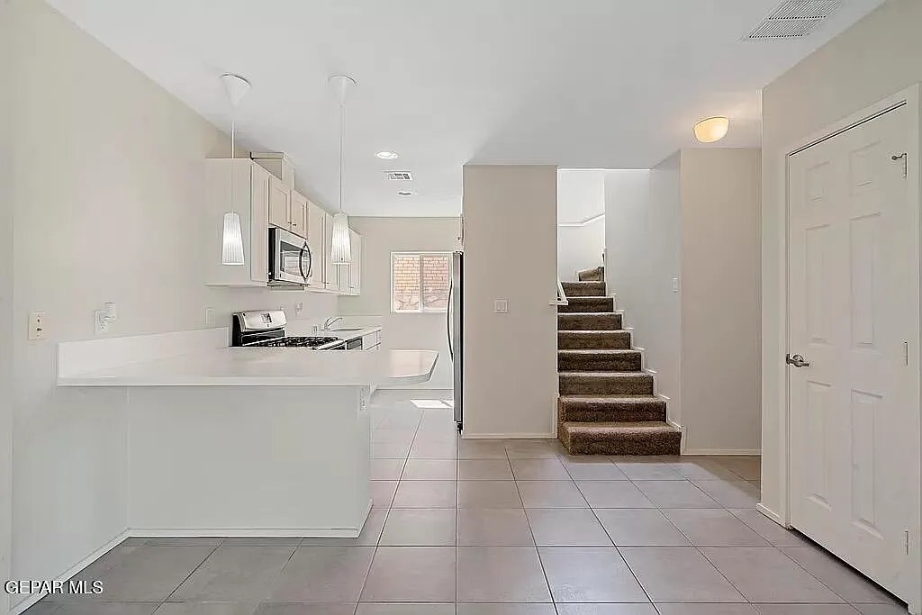 3604 Keltner Ave — Photo 4