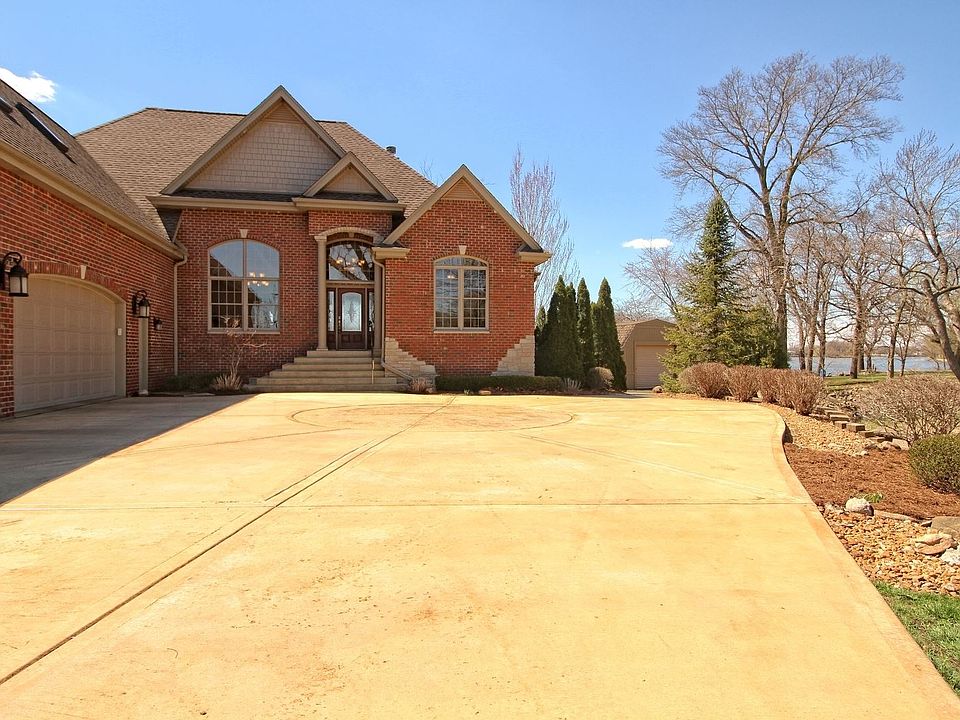 1 Shannon Rd, Kankakee, IL 60901 Zillow