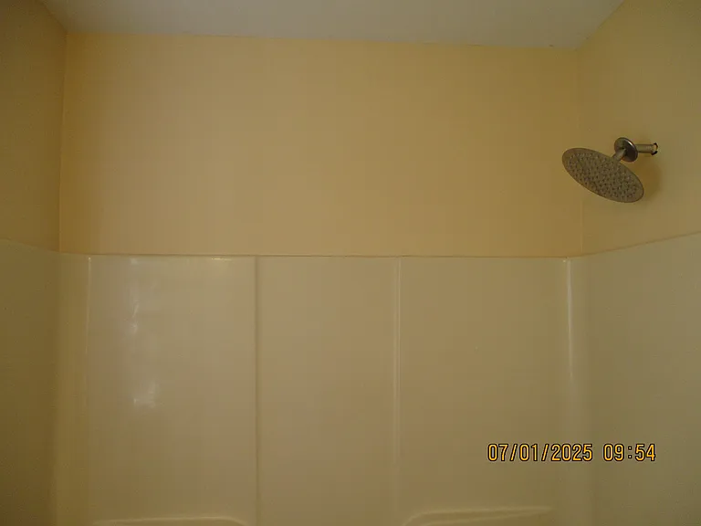 515 Leesburg Dr — Photo 15