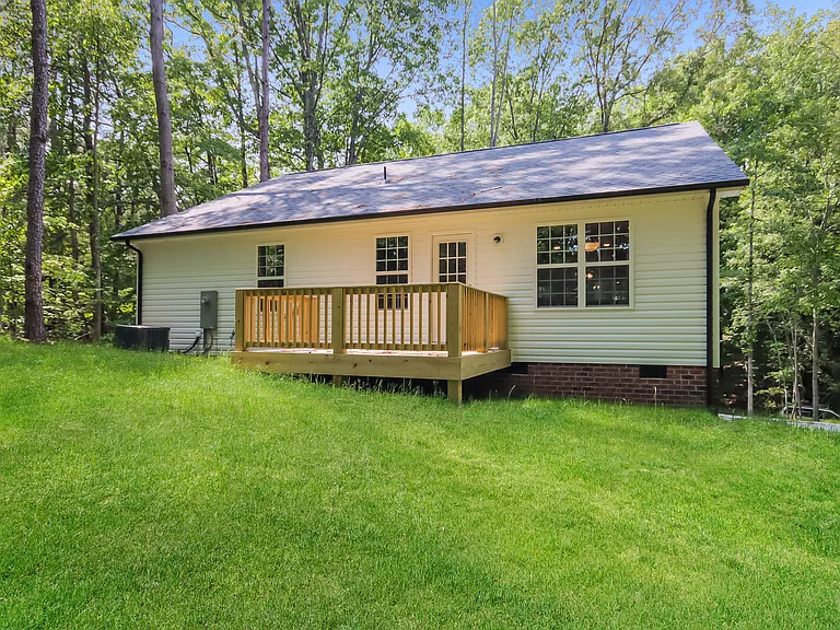 200 Ashbrook Rd — Photo 16