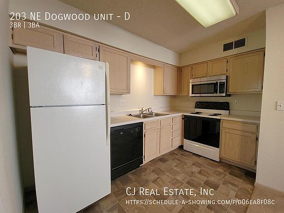 3rd image of 203 NE Dogwood St APT D