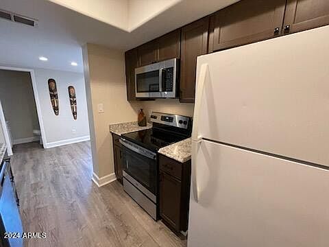 1st image of 1006 E DIAMOND Drive