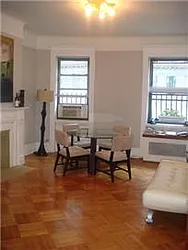 Rented by La Seven Inc.