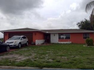 220 S Lake Dr, Lehigh Acres, FL 33936