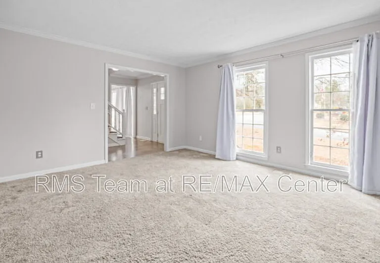 320 Saint Simons Cv — Photo 6