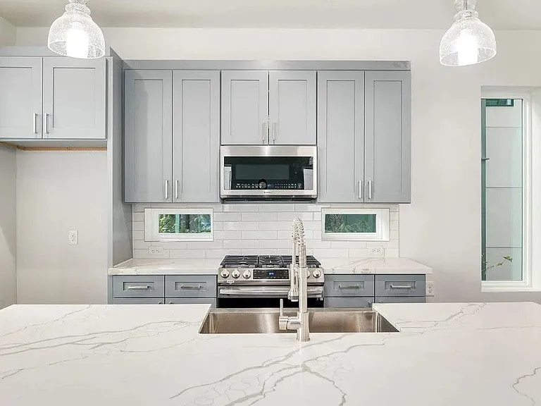 2006 N Fitzhugh Ave #1 — Photo 3