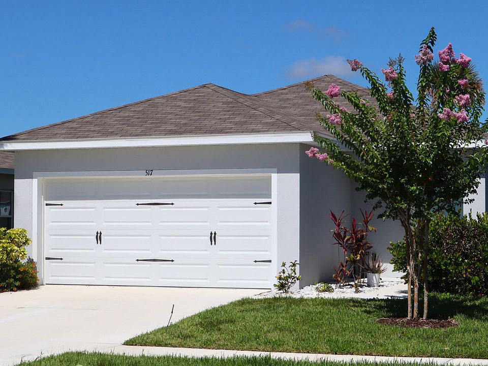 1st image of 517 Cherimoya Street