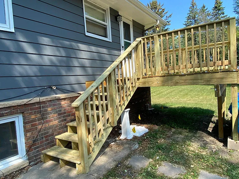 547 Allen Ave — Photo 12
