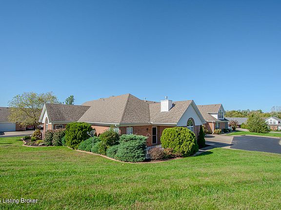 2nd image of 2102 Sugarmaple Dr
