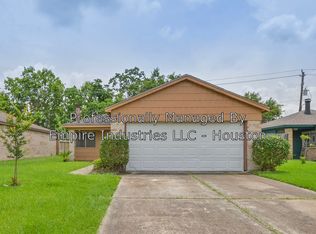8606 Flower Path St, Houston, TX 77044