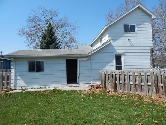 3rd image of 206 S 1st St