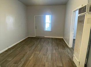 2752 S Kedvale Ave #1R, Chicago, IL 60623
