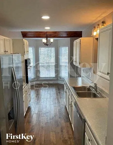 7815 Pinetuck Ln — Photo 4
