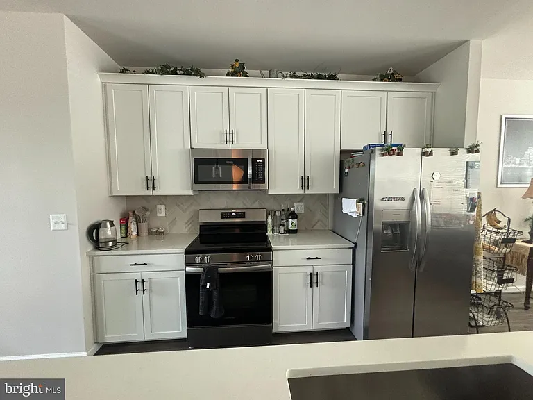 4105 Bolton Ct — Photo 8