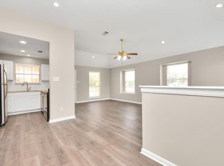 1153 Lovett St, Tomball, TX 77375
