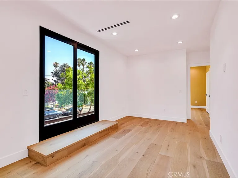 13838 Milbank St — Photo 23