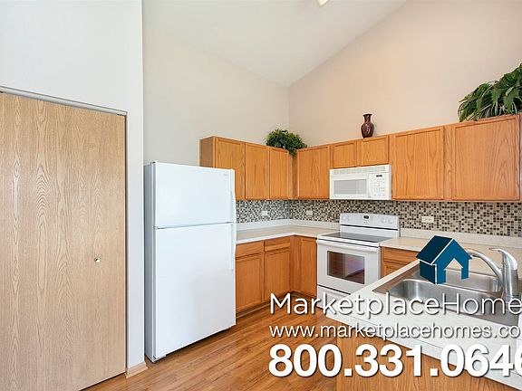 4th image of 531 Silverstone Dr