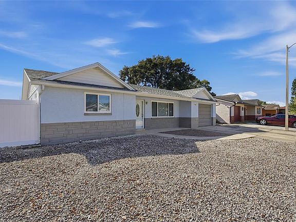 3rd image of 7420 Sandalwood Dr