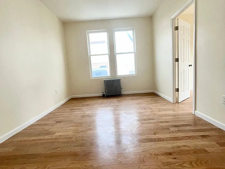 6064 60th Rd #1R — Photo 8