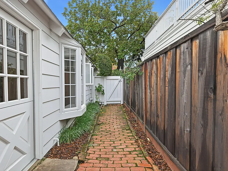 20 Kent Pl — Photo 74