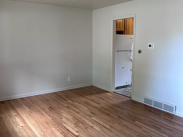 2208 Stanford Rd — Photo 4