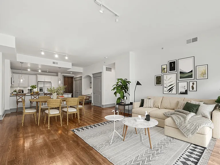 The Residence at Southpark — Photo 88