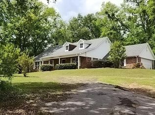 10699 E High Way #84, Palestine, TX 75803