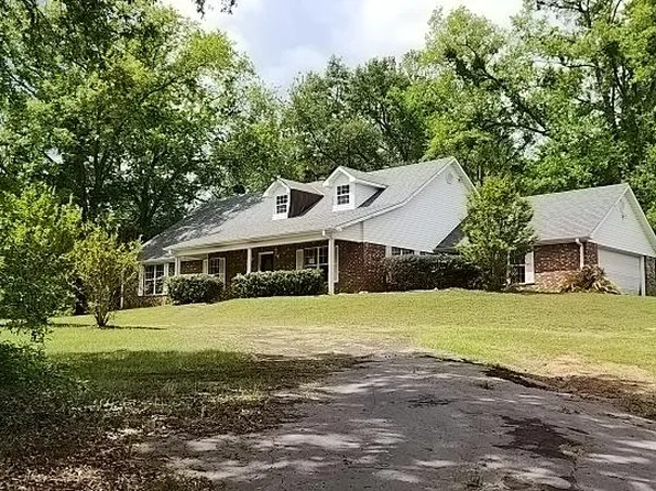 10699 E High Way #84, Palestine, TX 75803