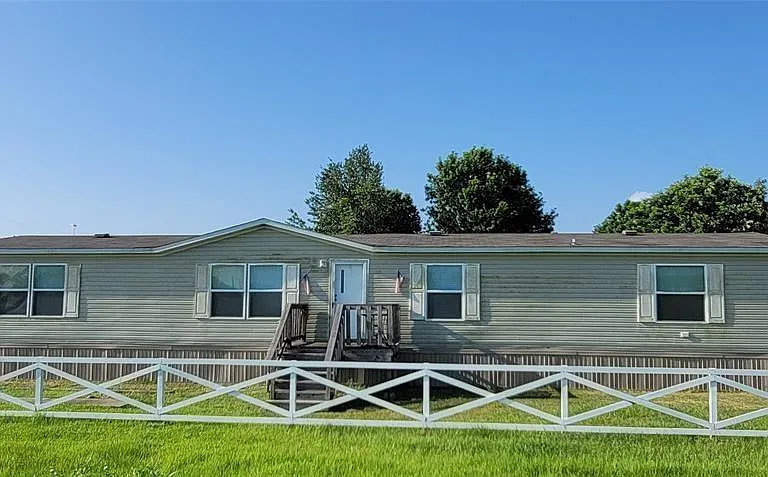 28625 Clay Rd #C — Photo 2