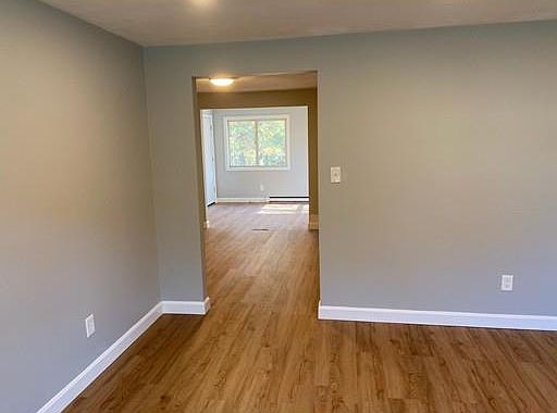 3rd image of 51 Acorn Dr #51