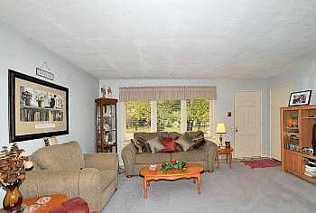 2nd image of 1031 Meadowridge Dr
