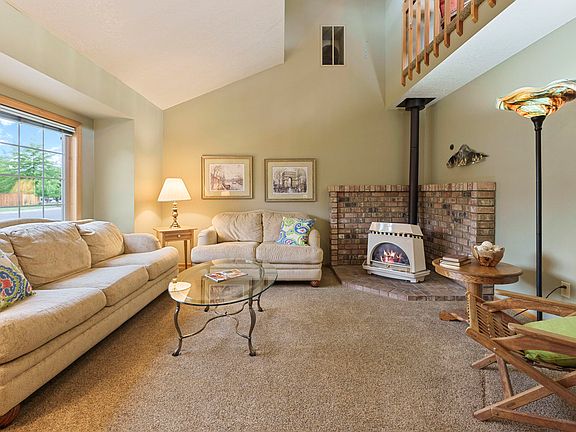 4th image of 1206 NE Paula Dr