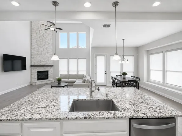 1009 Hunters Creek Dr, Rockwall, TX 75087