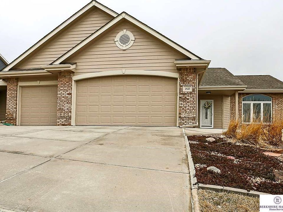 1st image of 1420 Golden Hills Dr