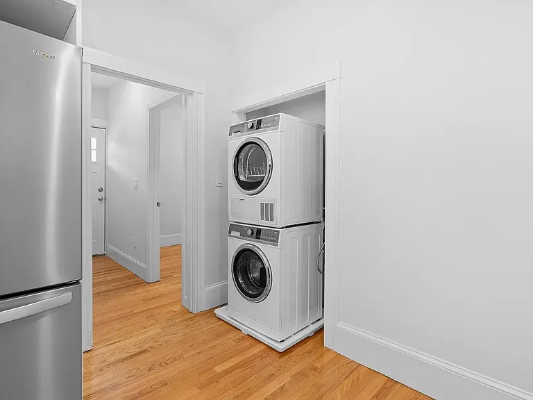 79 Sydney St #1 — Photo 4