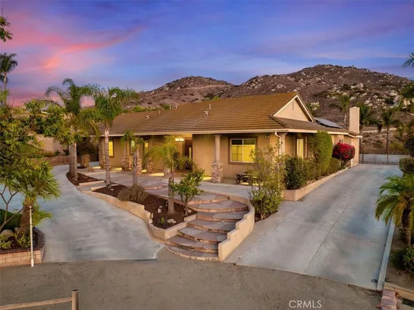 512 Draft Horse Pl, Norco, CA 92860