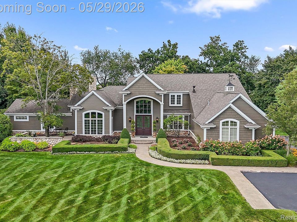 1st image of 864 Pine Needle Trl