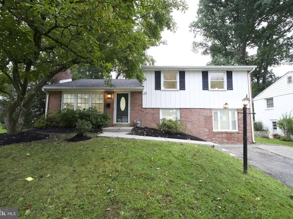 125 W Thompson Ave, Springfield, PA 19064