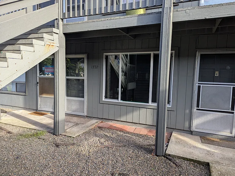 1722 Broadway St NE #1722 — Photo 2
