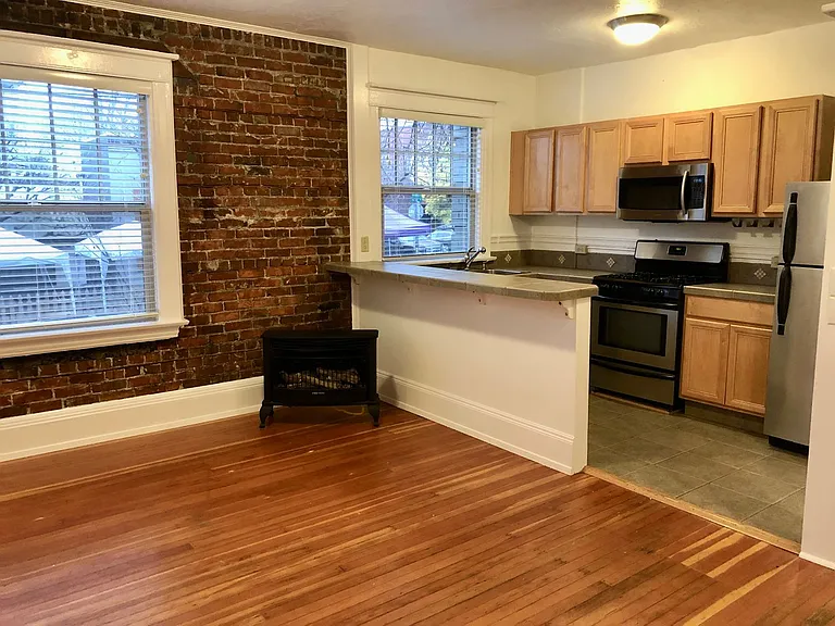 2109 NW Irving St #104 — Photo 1